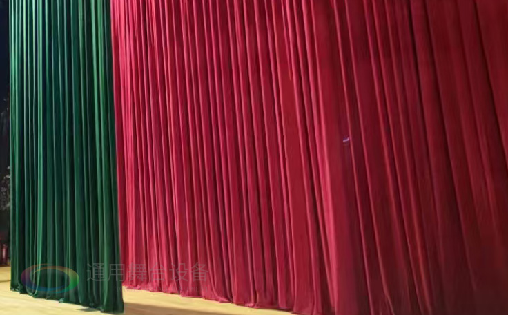 舞臺阻燃幕布行業:技術創新驅動安全升級,市場需求持續擴容